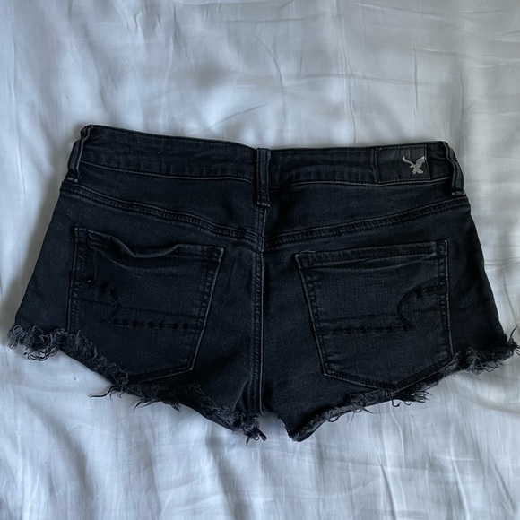 American Eagle Black Shorts Size 6 - Picture 2 of 3